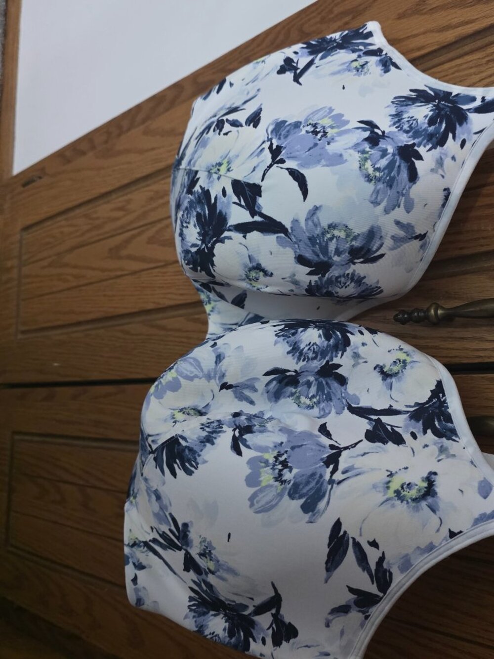 Bra - Picture 1 of 3